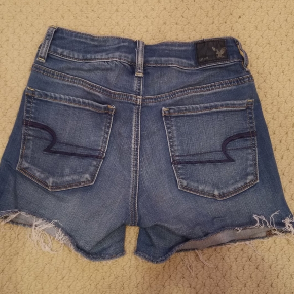 Shorts - Picture 3 of 3